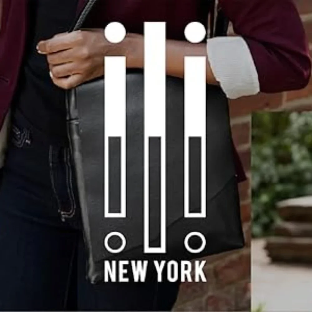 New York ili Leather Crossbody Organizer Purse - Picture 5 of 5